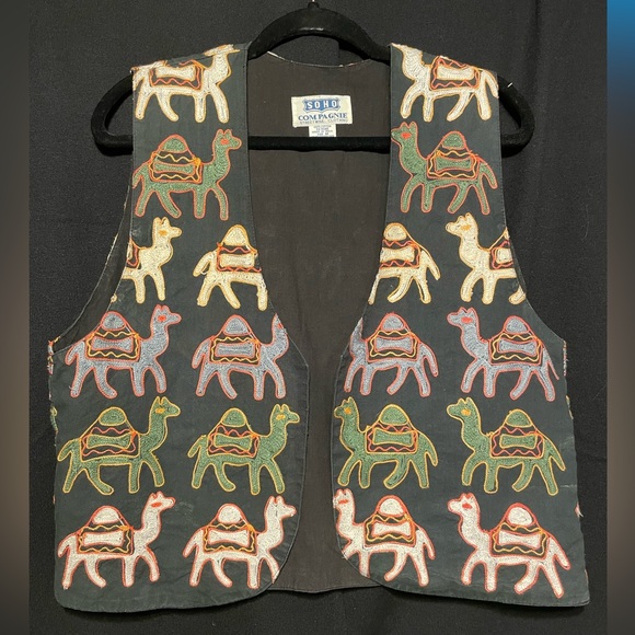 The Cutest Vintage Camel Vest Ever! - Picture 2 of 3